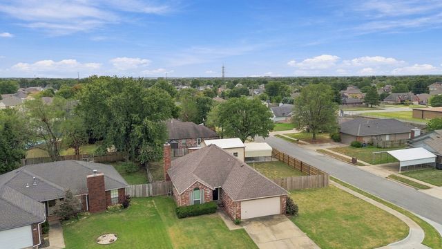 12504 E 82nd Place North, Owasso, OK 74055