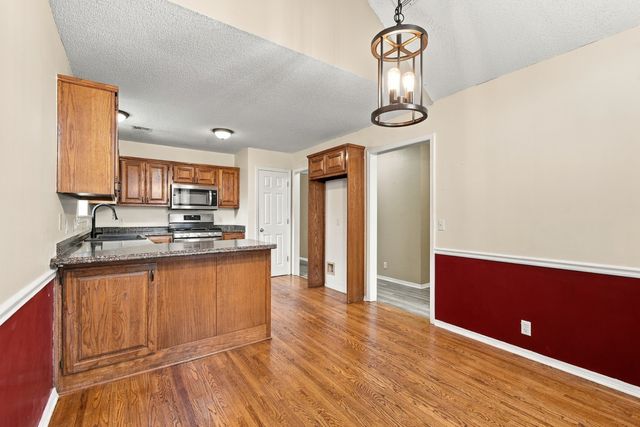 12504 E 82nd Place North, Owasso, OK 74055