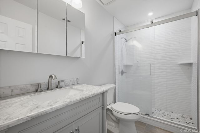 69 Thomas Lane, East Setauket, NY 11733