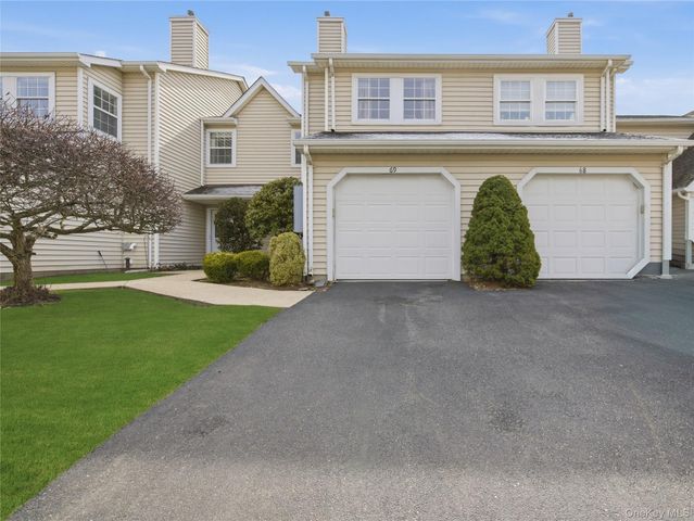 69 Thomas Lane, East Setauket, NY 11733