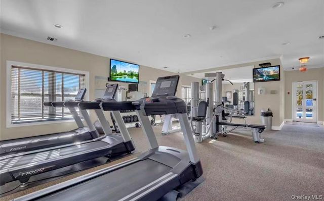 69 Thomas Lane, East Setauket, NY 11733