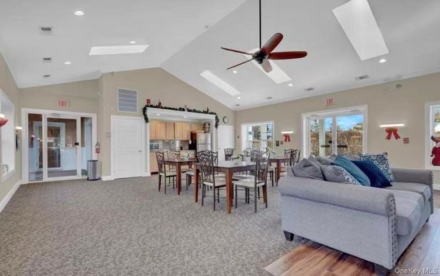 69 Thomas Lane, East Setauket, NY 11733