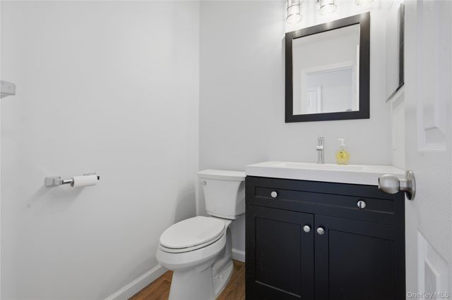 69 Thomas Lane, East Setauket, NY 11733