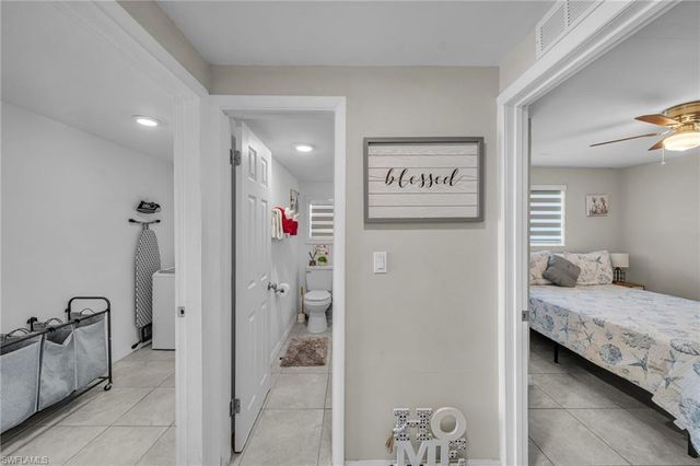 1032 NE Pine Island LN, Cape Coral, FL 33909