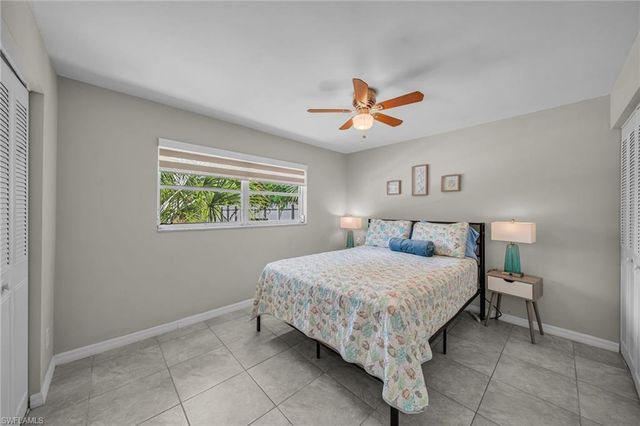 1032 NE Pine Island LN, Cape Coral, FL 33909