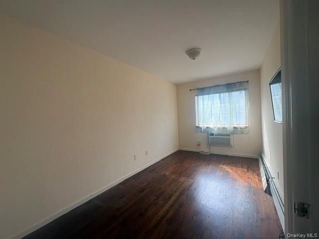 4 E 54TH Street 2G, Brooklyn, NY 11203