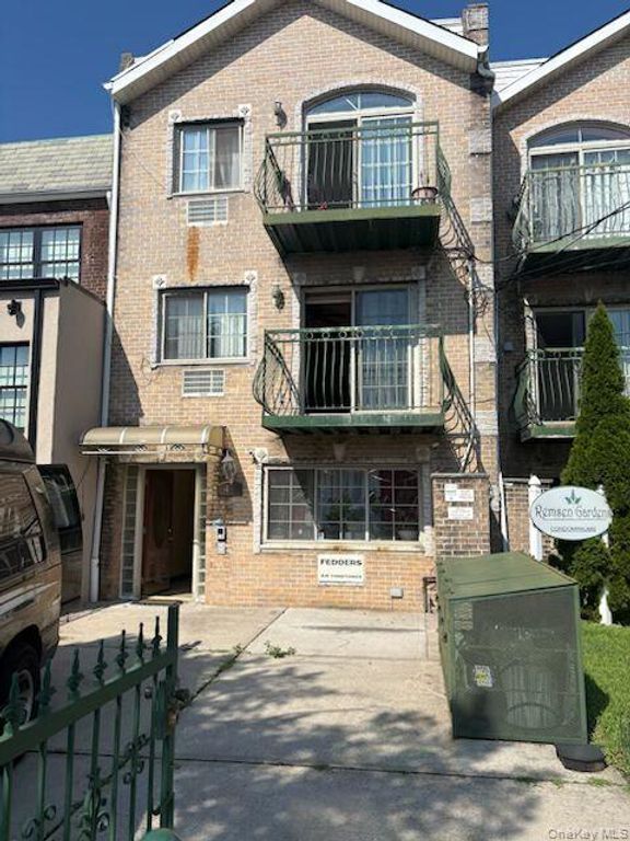 4 E 54TH Street 2G, Brooklyn, NY 11203 — exterior