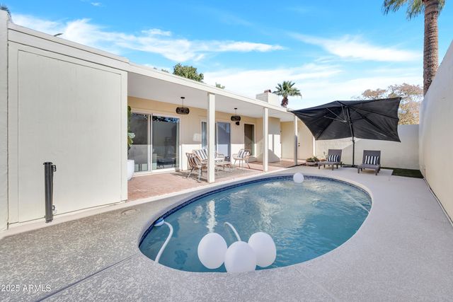 7232 N 13TH Street, Phoenix, AZ 85020