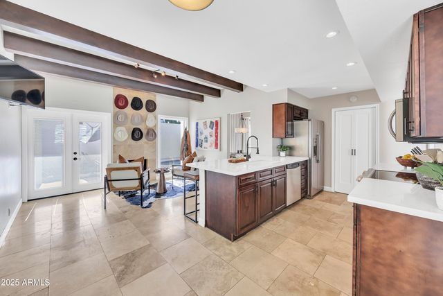 7232 N 13TH Street, Phoenix, AZ 85020