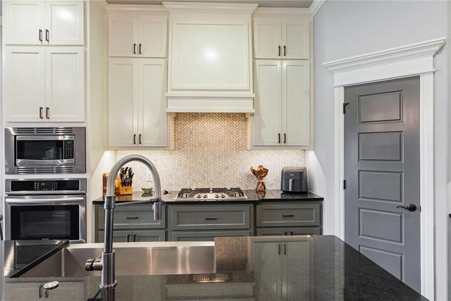 9205 NW 91st Street, Yukon, OK 73099