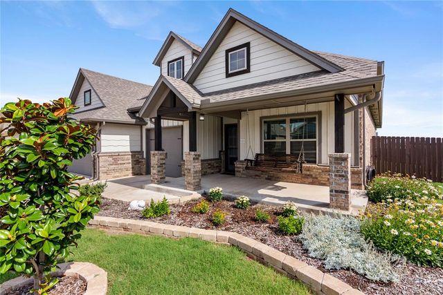 9205 NW 91st Street, Yukon, OK 73099