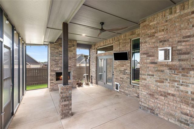 9205 NW 91st Street, Yukon, OK 73099