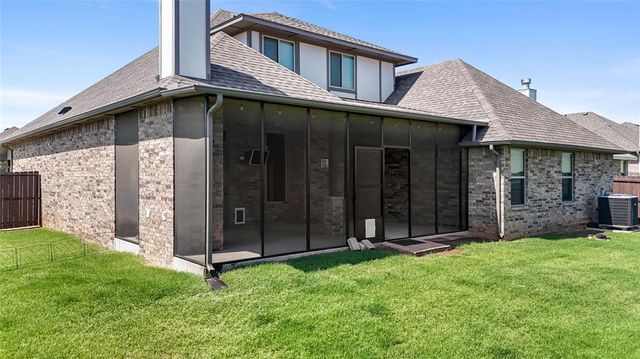 9205 NW 91st Street, Yukon, OK 73099