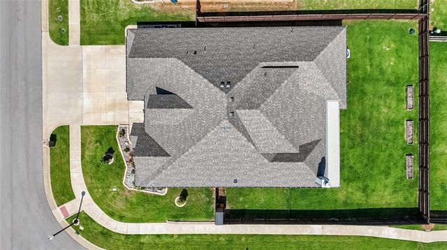 9205 NW 91st Street, Yukon, OK 73099