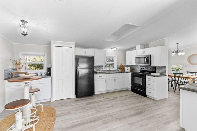 18137 HOLLISTER ROAD, Orlando, FL 32820