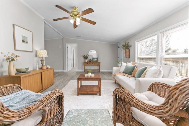 18137 HOLLISTER ROAD, Orlando, FL 32820