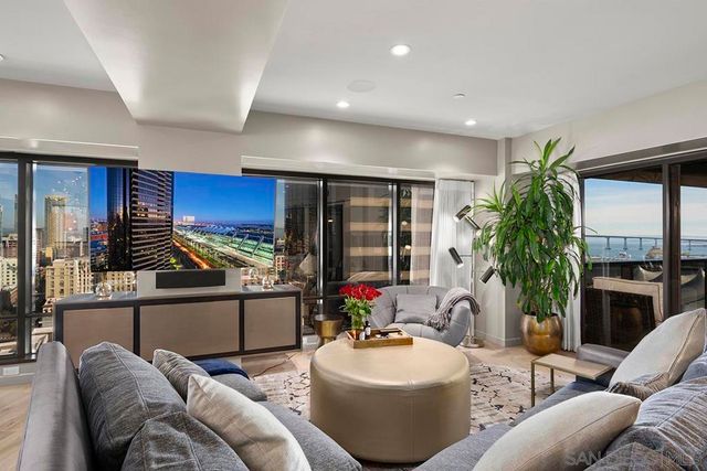 100 Harbor Drive 1906, San Diego, CA 92101
