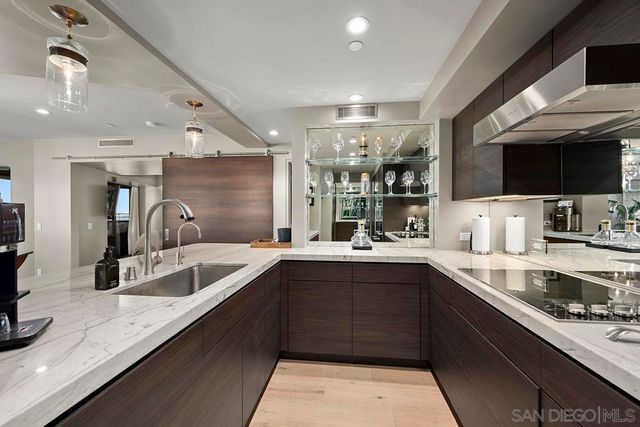 100 Harbor Drive 1906, San Diego, CA 92101