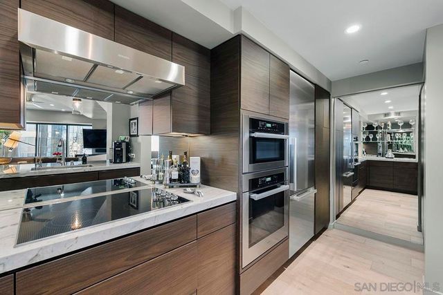 100 Harbor Drive 1906, San Diego, CA 92101