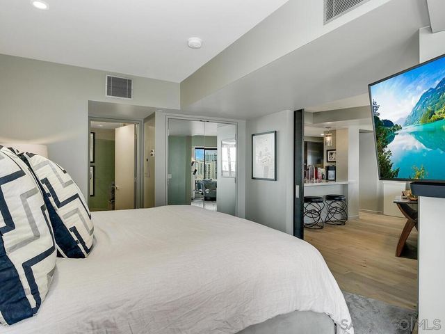 100 Harbor Drive 1906, San Diego, CA 92101