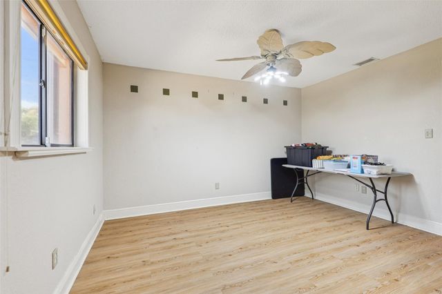 808 E Plantation Circle, Plantation, FL 33324