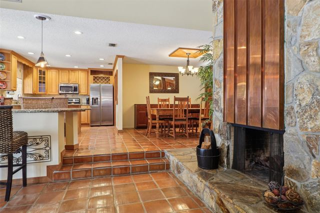 808 E Plantation Circle, Plantation, FL 33324