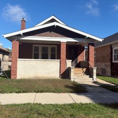 7929 S Bennett Avenue, Chicago, IL 60617