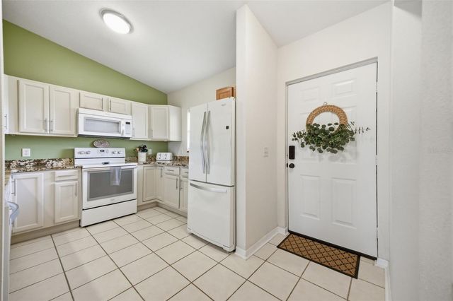 1638 SEASCAPE CIRCLE 1638, Tarpon Springs, FL 34689