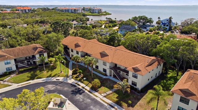 1638 SEASCAPE CIRCLE 1638, Tarpon Springs, FL 34689
