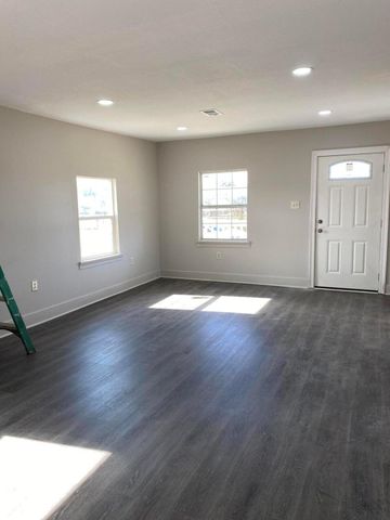 609 River St., Hattiesburg, MS 39401