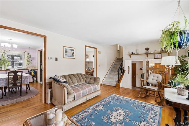 112 Merriwether Drive, Camillus, NY 13219