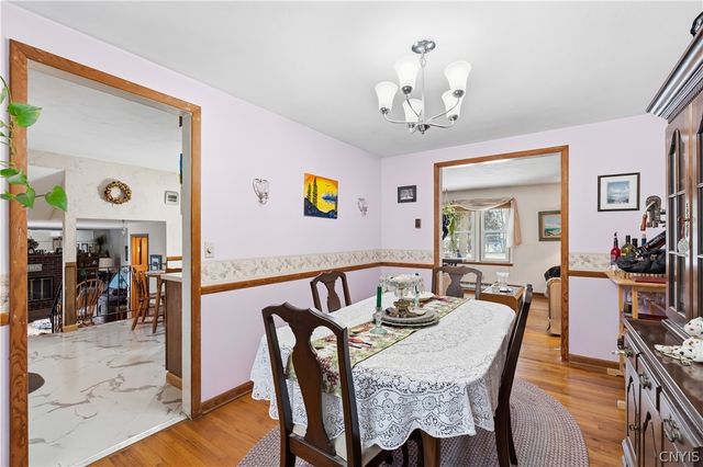 112 Merriwether Drive, Camillus, NY 13219