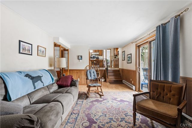 112 Merriwether Drive, Camillus, NY 13219