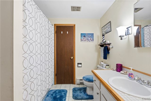 112 Merriwether Drive, Camillus, NY 13219