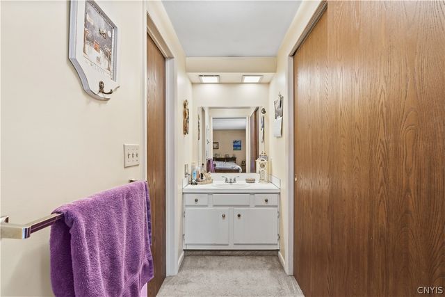 112 Merriwether Drive, Camillus, NY 13219