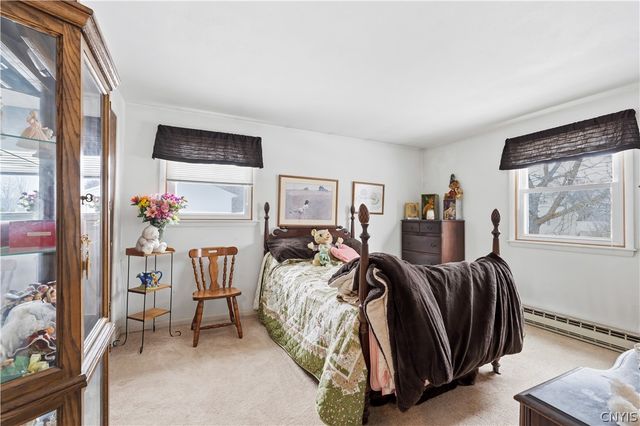 112 Merriwether Drive, Camillus, NY 13219