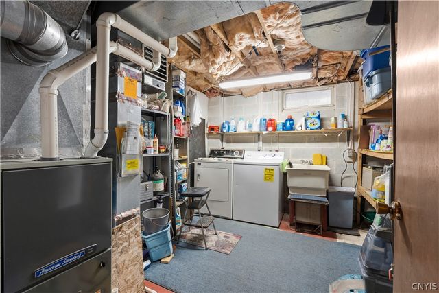 112 Merriwether Drive, Camillus, NY 13219