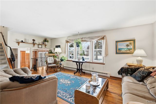 112 Merriwether Drive, Camillus, NY 13219