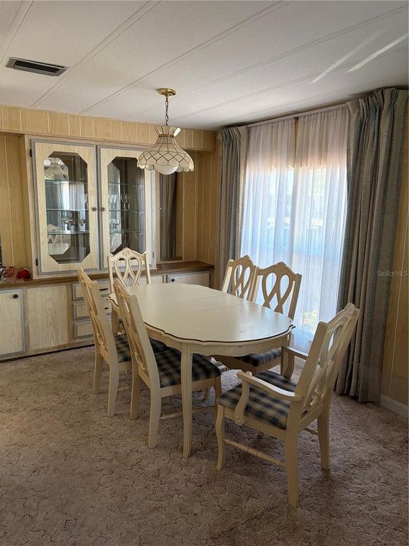 Image 9 of property listing at 1297 KINGFISHER DRIVE, Englewood, FL 34224