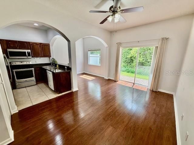 10374 PARK COMMONS DRIVE, Orlando, FL 32832