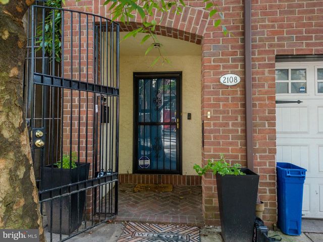 2108 APPLETREE ST, Philadelphia, PA 19103