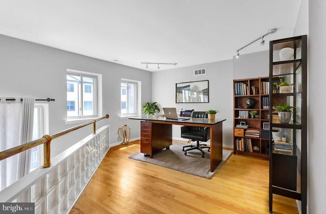 2108 APPLETREE ST, Philadelphia, PA 19103