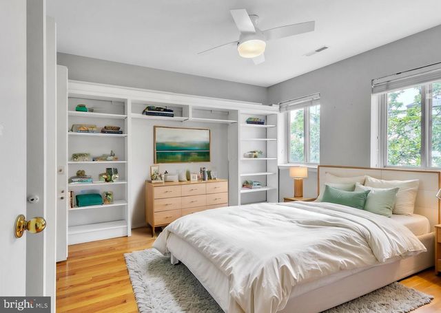 2108 APPLETREE ST, Philadelphia, PA 19103