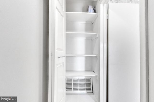 2108 APPLETREE ST, Philadelphia, PA 19103