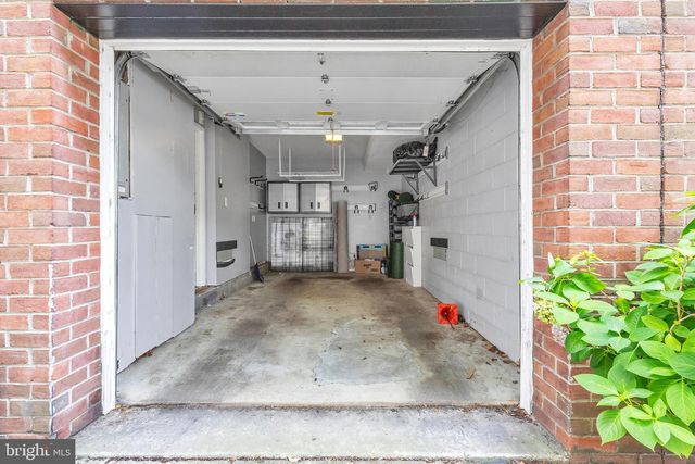 2108 APPLETREE ST, Philadelphia, PA 19103