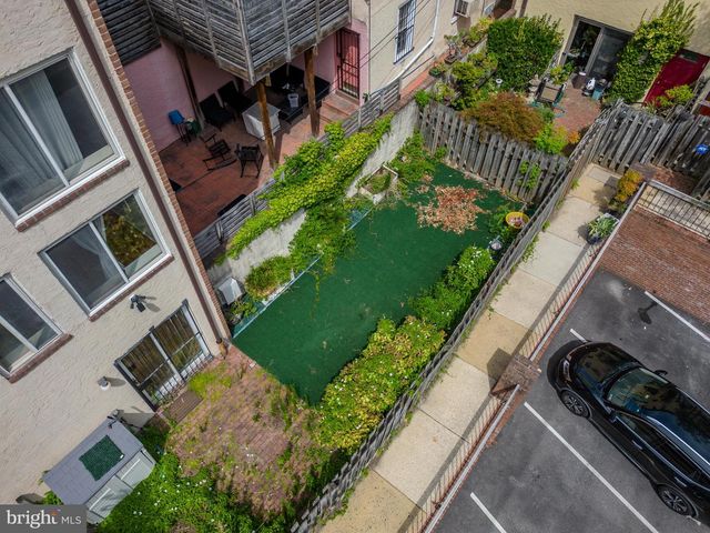 2108 APPLETREE ST, Philadelphia, PA 19103