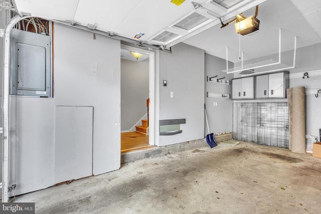 2108 APPLETREE ST, Philadelphia, PA 19103