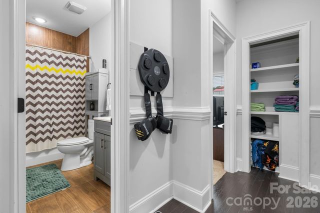 329 W F Street, Newton, NC 28658