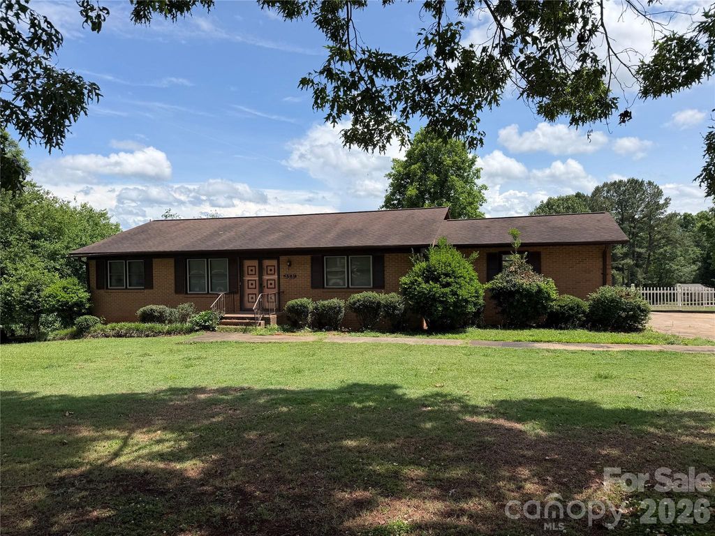336 Bridges Road, Blacksburg, SC 29702