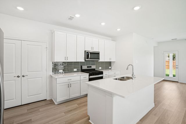 4131 Lavon Drive, Farmersville, TX 75442